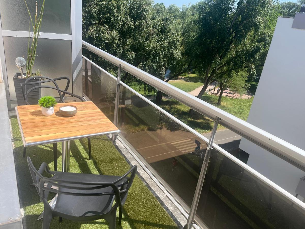 Strasbourg, Appartement Cosy Au Bord De L Eau Exterior foto